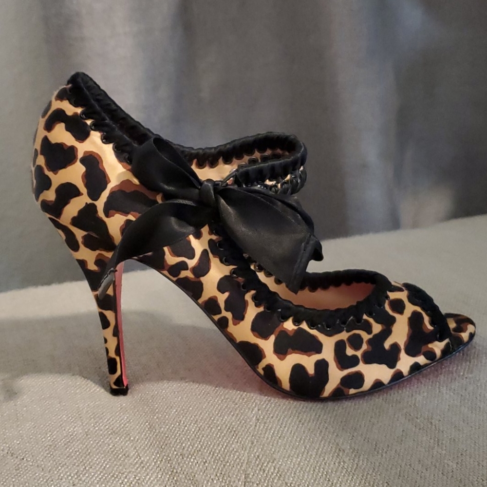 Leopard Print Peep-Toe High Heel with Black Bow